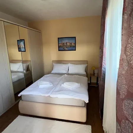 Half Of House To Rent - Family Zelenika