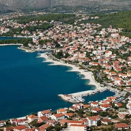 Half Of House To Rent - Family Zelenika Appartamento