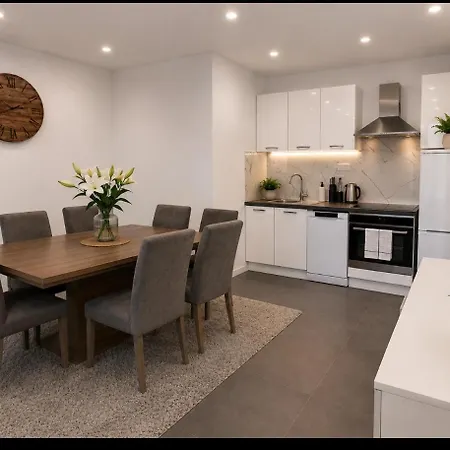Half Of House To Rent - Family Zelenika